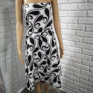 Rickis Ladies Black White Fully Lined Size 8 Sleeveless Dress